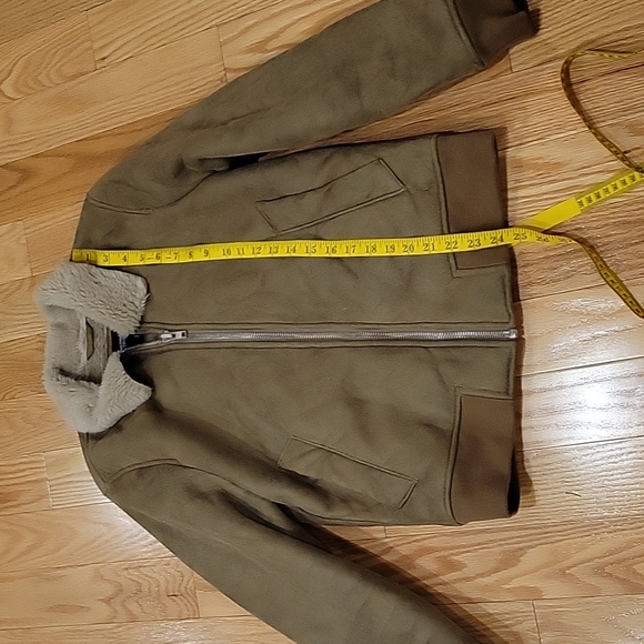 Abercrombie and Fitch Vegan Suede Jacket with faux fur lining - Picture 13 of 14